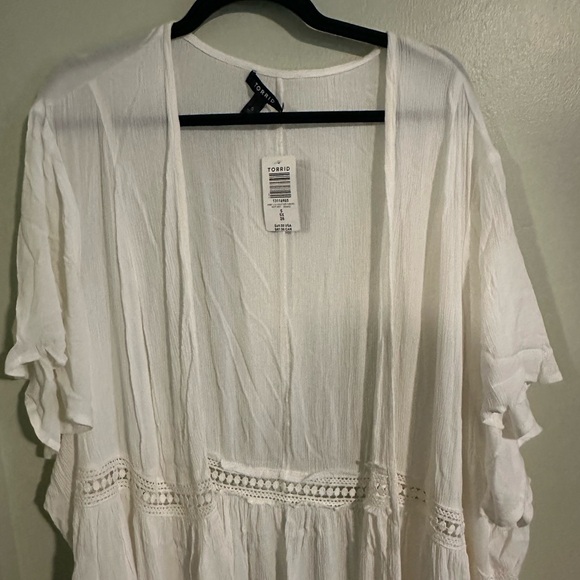 Torrid 5X White Floor Length Kimono - Picture 4 of 4